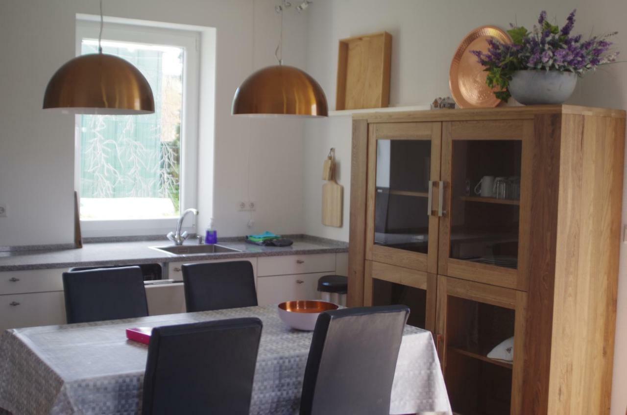 Das Gelbe Haus 1 *